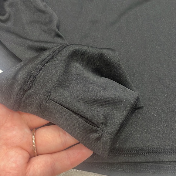 AYBL define long sleeve crop top - Picture 4 of 4